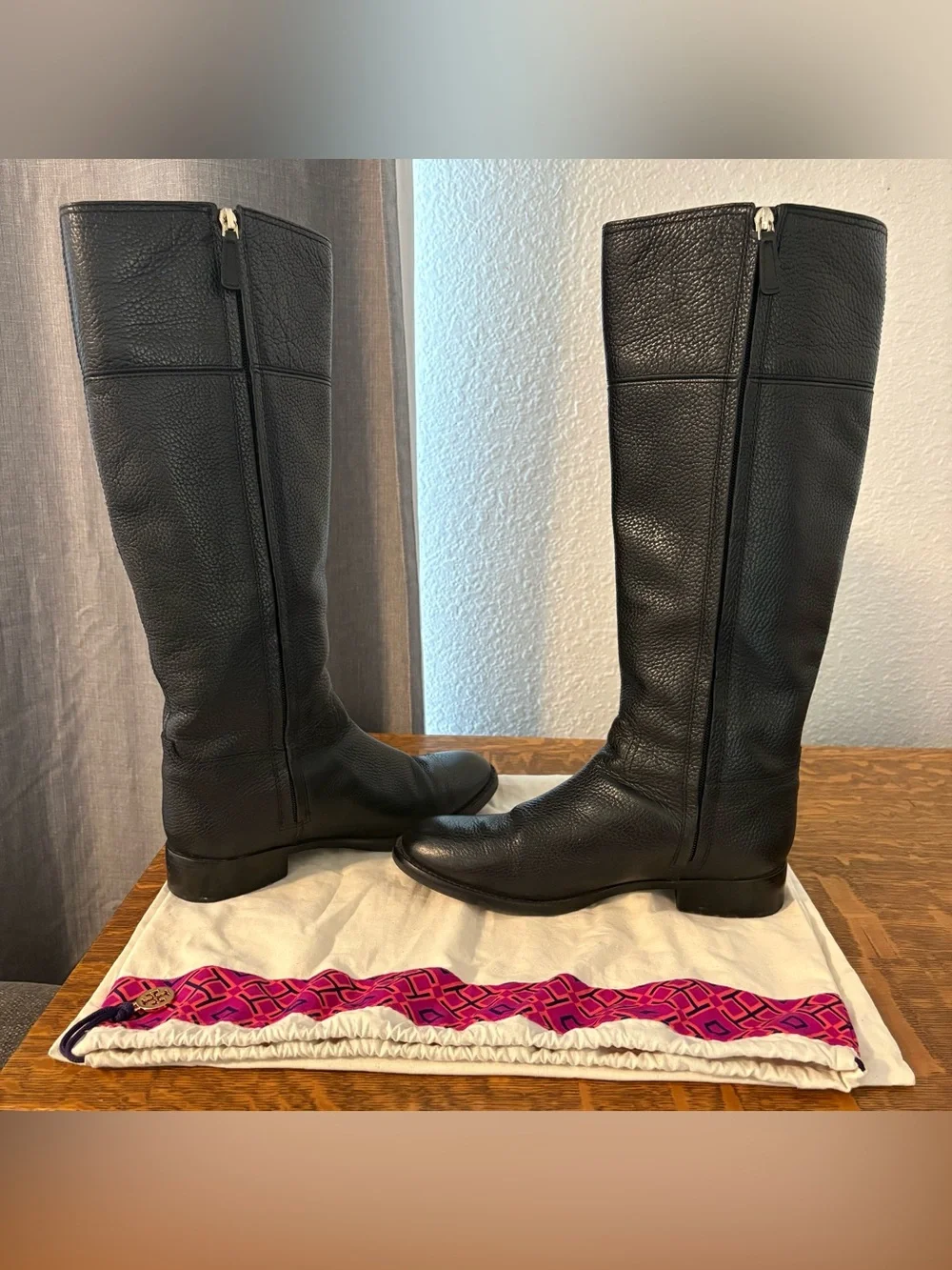 Tory Burch Women’s Black Leather Knee High Riding Boots Size 8M Pebbled Leather